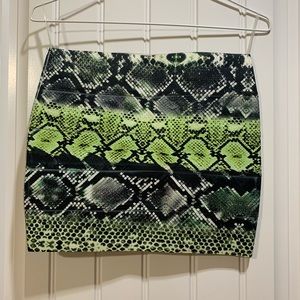 Black and green python print bandage skirt